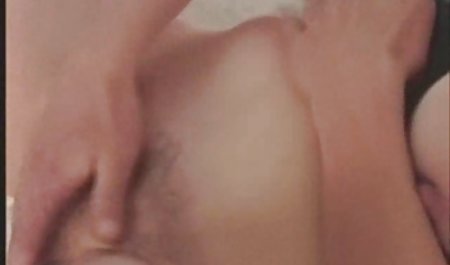 Aku bokep star hijab menghangatkan diri dengan Dildo