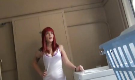 - Gelap Dan Berbahaya Sunny video seks kerudung Leone