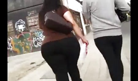Horny pelacur menyebar luas dengan ekor bokep hd hijab di dalam