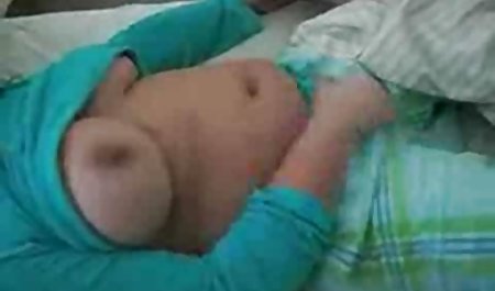 Cewek seksi di stoking menikmati jilbab montok bokep semangat Masturbasi